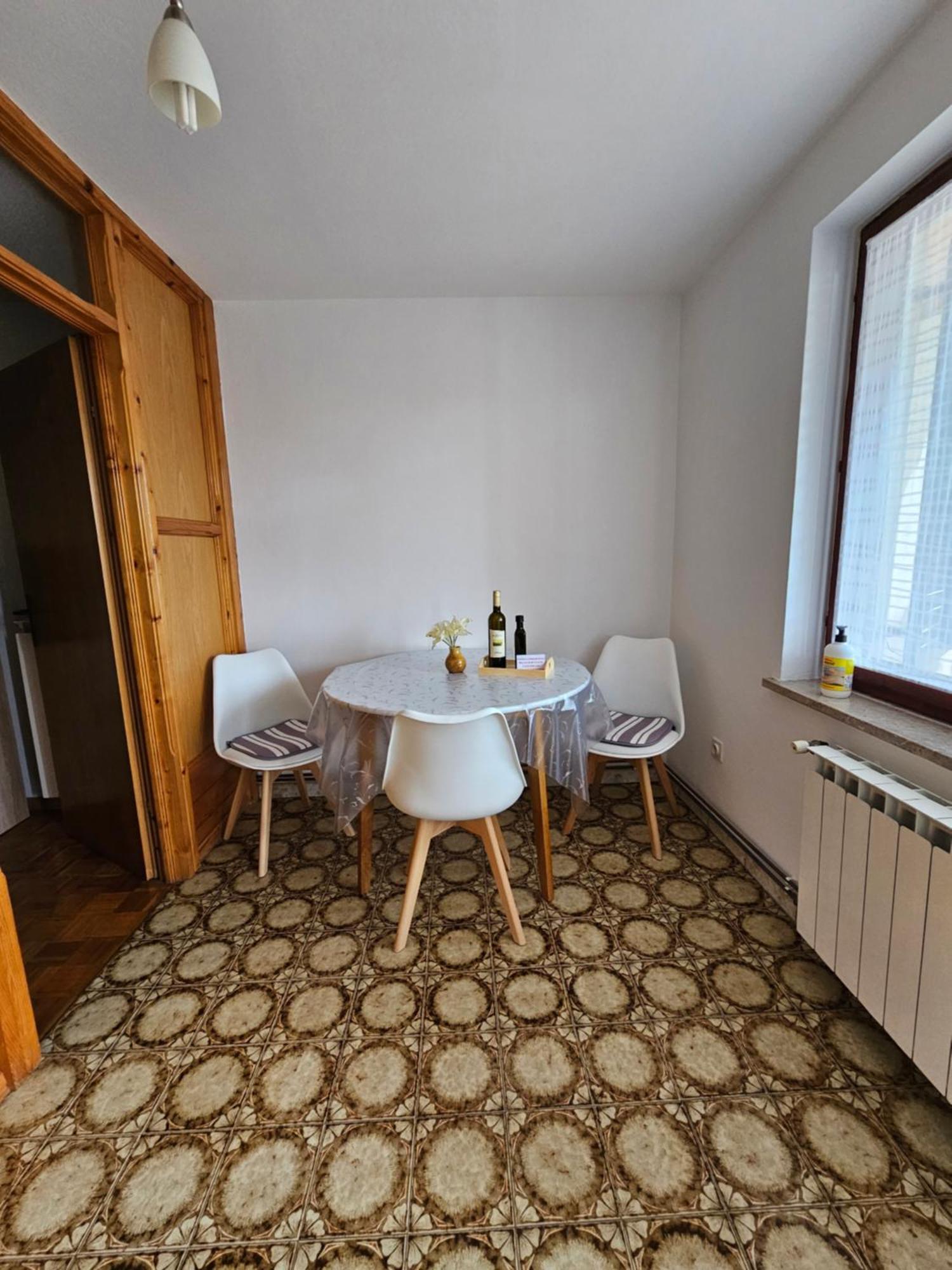 Apartmaji In Vinogradnistvo Klobas Lägenhet Sečovlje Exteriör bild