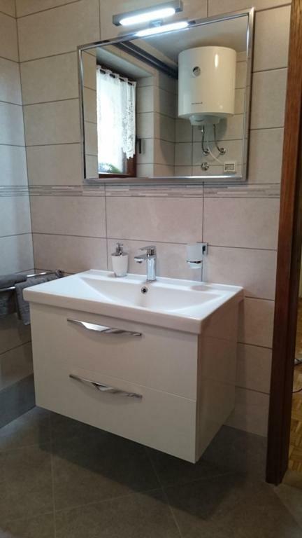 Apartmaji In Vinogradnistvo Klobas Lägenhet Sečovlje Exteriör bild