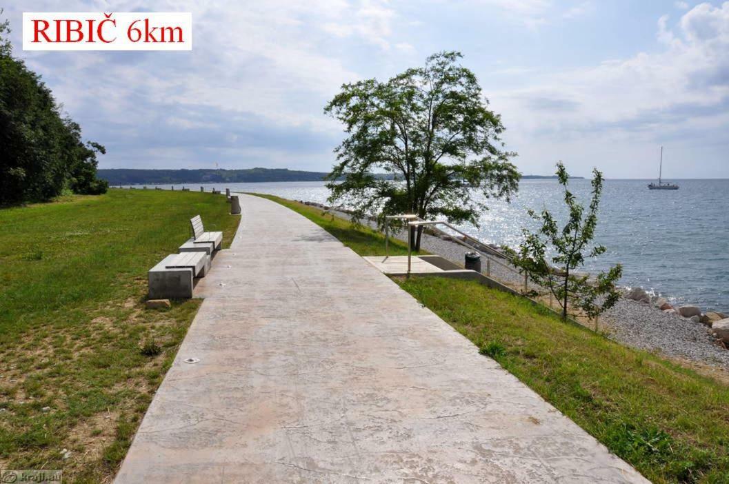 Apartmaji In Vinogradnistvo Klobas Lägenhet Sečovlje Exteriör bild